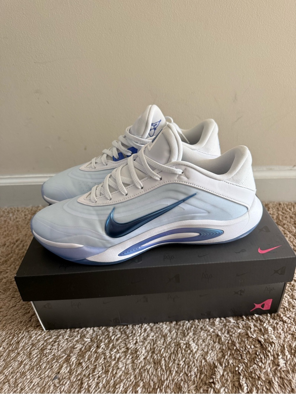 A’Ja Wilson A’ONE Nike White and Blue Gradient Swoosh Low-Top Sneakers